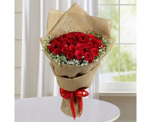 Jute Red Roses Bunch