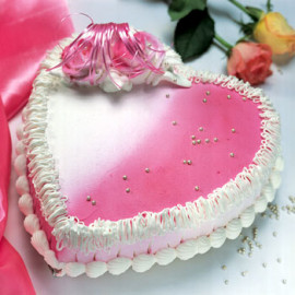 1kg Heart shape Strawberry cake 