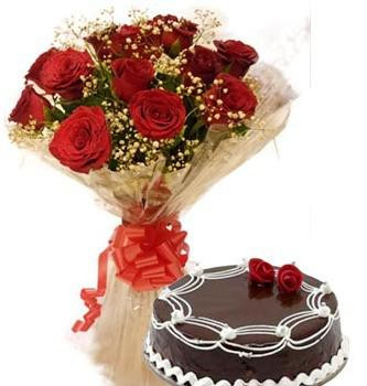 Combo of 50 Red Roses with Tissue wrapping with 1kg Blackforest cake