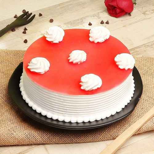 Strawberry Delight Cake